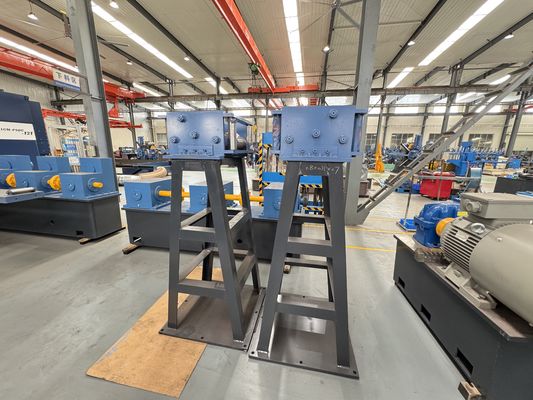 स्टील वॉटर ट्यूब सेफ्टी के लिए टॉप लिफ्ट ऑटो ट्यूब मेकिंग मशीन